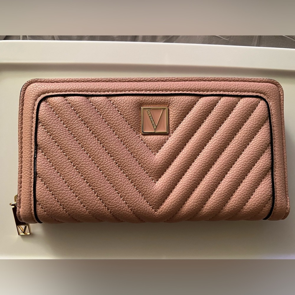 Victoria’s Secret Victoria Wallet